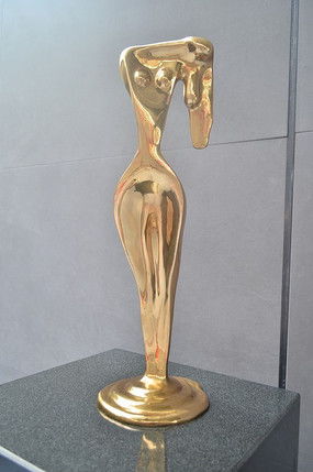 红动中国 雕塑工艺品的设计之美与艺术魅力